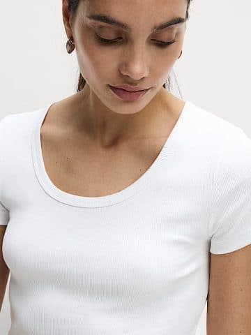 White Ribbed Ex M S Scoop Neck Tee - UK18