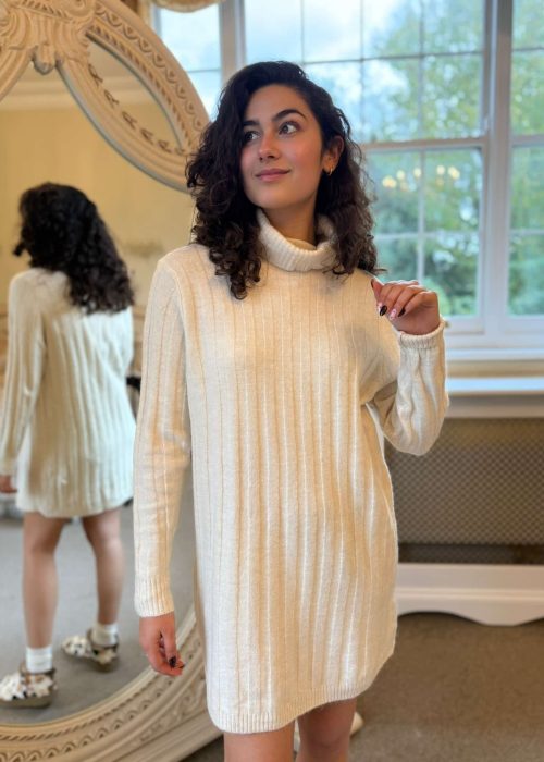 Facetune_28-10-2025-22-09-31